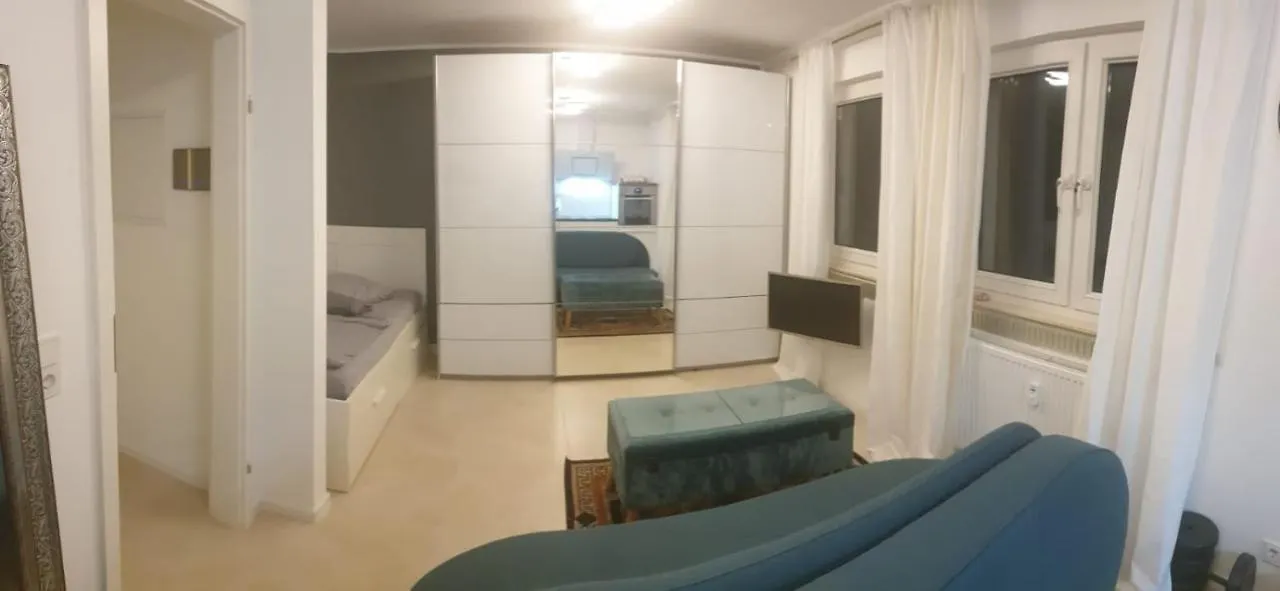 Apartment Mit Schoener, Moderner Einrichtung ケルン ドイツ