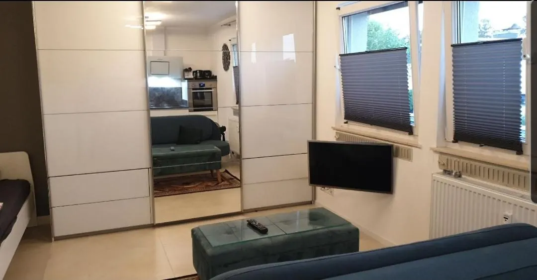 Apartment Mit Schoener, Moderner Einrichtung ケルン